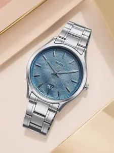 Titan Men Brass Mother of Pearl Dial & Stainless Steel Bracelet Style Watch 10033SM01