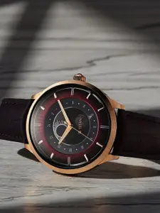 Titan Men Dial & Leather Straps Analogue Watch 10028KL01