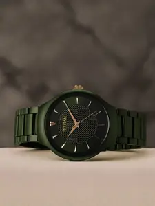 Titan Men Dial & Ceramic Bracelet Style Straps Analogue Watch 90014KC03