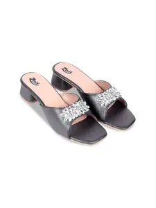 ZAIF Women Western Embellished Block Heels Sandals