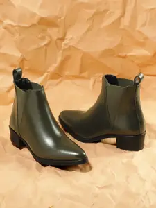 Roadster Women Chelsea Boots