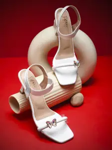 JM Looks Women Embellished Kitten Heel Sandals