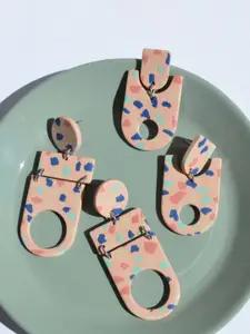 VMA PLAY FASHION Set Of 2 Contemporary Drop Earrings