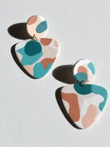 VMA PLAY FASHION Contemporary Shaped Drop Earrings