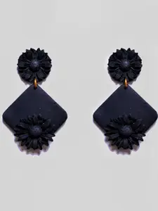 VMA PLAY FASHION Square Shaped Drop Earrings