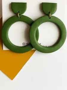 VMA PLAY FASHION Circular Drop Earrings