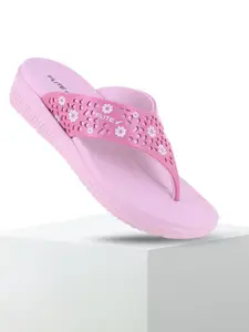 FLITE Women Printed Rubber Slip-On