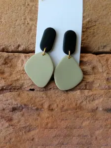 VMA PLAY FASHION Contemporary Drop Earrings