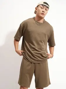 HIGHLANDER Self Design Oversized-Fit T-Shirt With Shorts Co-Ords