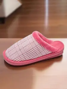 WOLVESDEN Women Printed Slip-On