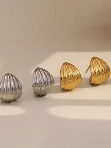 V FASHION JEWELLERY Set Of 2 Stainless Steel Vertical Line Teardrop Shaped Studs