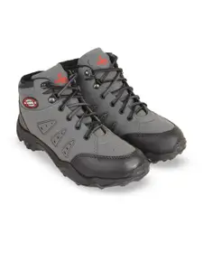 BIRDE Men Colourblocked Trekking Shoes