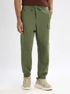 NOBERO Men Mid-Rise Oversized Cargo Joggers