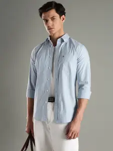 Tommy Hilfiger Men Vertical Striped Spread Collar Casual Shirt