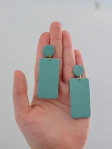 VMA PLAY FASHION Geometric Shaped Drop Earrings