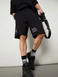 max Men Mid-Rise Regular Fit Shorts