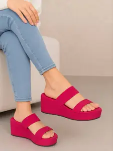 GLO GLAMP Fuchsia Flair Wedges Sandals