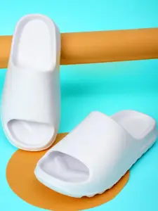 Pampy Angel Men White Flip Flops