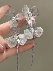 VAGHBHATT Floral Drop Earrings