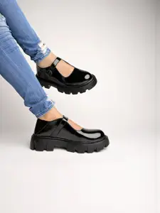 Stylestry Girls Loafers