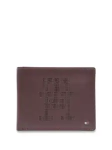 Tommy Hilfiger Men Leather RFID Two Fold Wallet