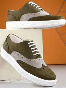 GWALK Men Colourblocked Suede Brogues