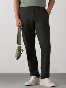 Red Flame Men Relaxed Tapered Fit Cotton Cargos Trousers