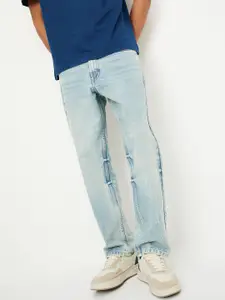 max Men Cotton Regular Fit Mid-Rise Clean Look Light Fade Jeans