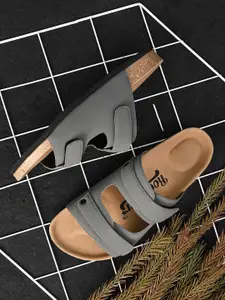 The Roadster Lifestyle Co. Men Comfort Sandals