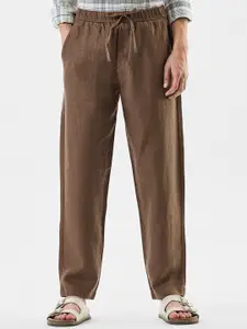 Snitch Men Relaxed Fit Mid-Rise Trousers Snitch Brown Mid-Rise Relaxed Fit Trouser