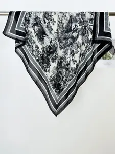 QUECY Women Printed Scarf