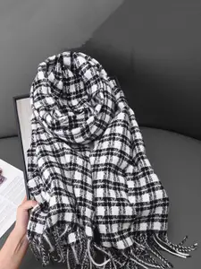 QUECY Women Checked Scarf with Tasselled Border