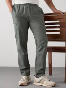 Red Flame Men Solid Relaxed Fit Cargo Trouser