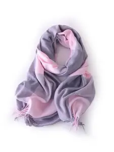 QUECY Women Checked Scarf With Tasselled