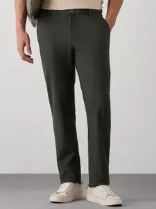 Red Flame Men Solid Slim Fit Casual Trouser