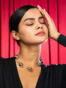 Niscka Silver-Plated Minimal Necklace