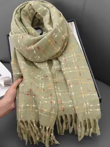 QUECY Women Self Design Scarf with Tasselled Border