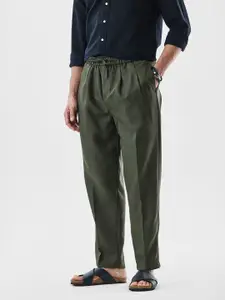 Snitch Men Textured Mid-Rise Regular Fit Trousers