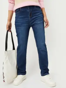 max Women Regular Fit Mid-Rise Light Fade Jeans