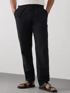 Red Flame Men Solid Relaxed Fit Cargo Trouser