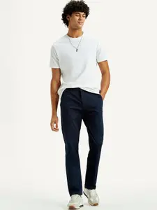 Levis Men Slim Fit Mid-Rise Cotton Chinos Trousers