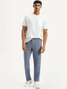 Levis Men Relaxed Straight Fit Mid Ris Cotton Trousers