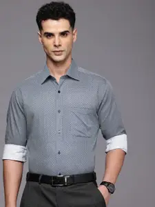 Raymond Slim Fit Geometric Printed Pure Cotton Formal Shirt