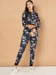 DTR FASHION Printed Round Neck Top & Joggers