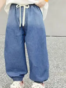 StyleCast x Revolte Boys Jogger Mid-Rise Light Fade Stretchable Jeans