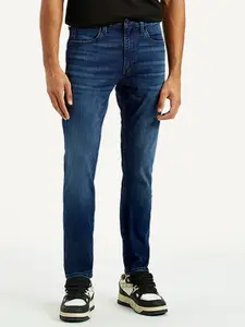 Levis Men Tapered Fit Mid-Rise Light Fade Jeans