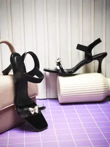 Froh Feet Women Embellished Party Kitten Sandals