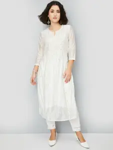 max Women Floral Yoke Design Keyhole Neck Flared Sleeves Kurta