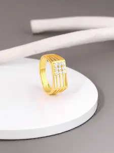 GIVA 925 Sterling Silver Gold-Plated Stone-Studded Finger Ring