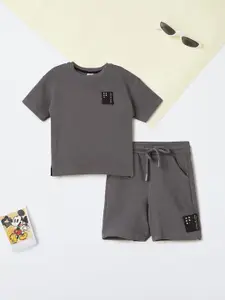 max Boys T-shirt with Shorts
